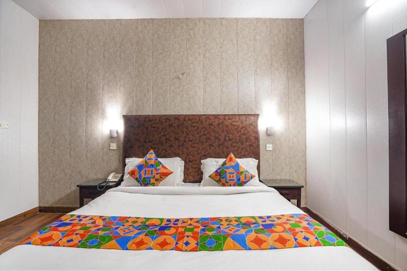 Hotel Kular At Saket Near Pvr Cinema 3*