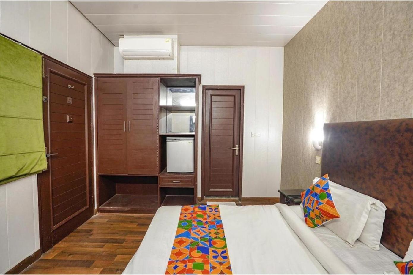 Hotel Hotel Kular At Saket Near Pvr Cinema New Delhi